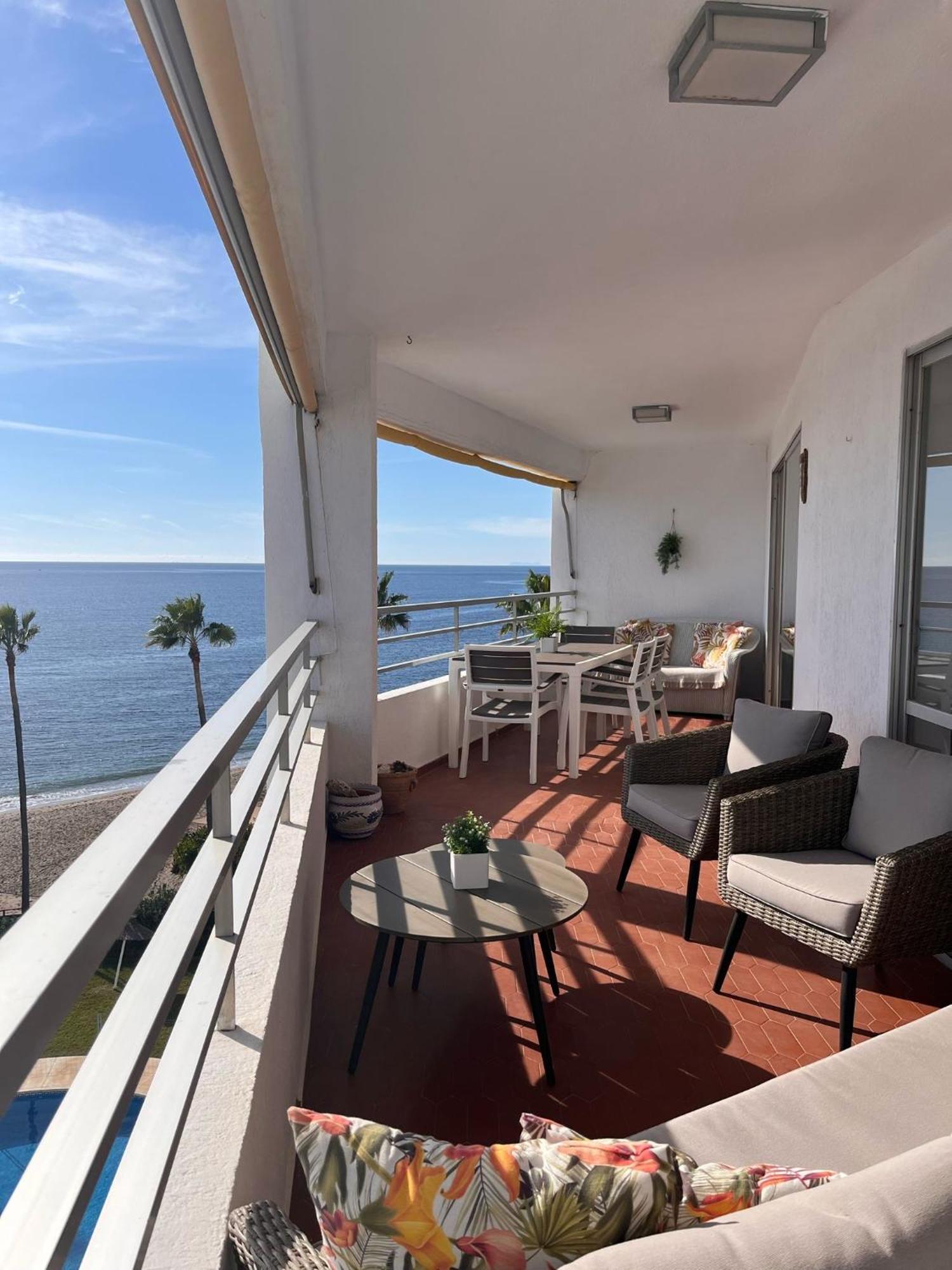 Apartamento Primera Linea De Playa Marbella